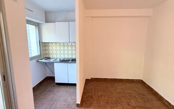 Appartement à vendre    1 pièce • 24 m2 Montpellier