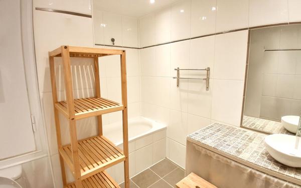 Appartement à vendre    3 pièces •  Marseille 9