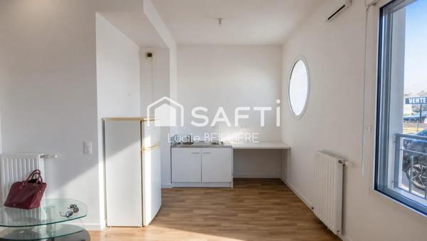 Au Blanc Mesnil 93150 appartement de 40m2, 2 pièces,1 chambre, une place de parking intérieur
