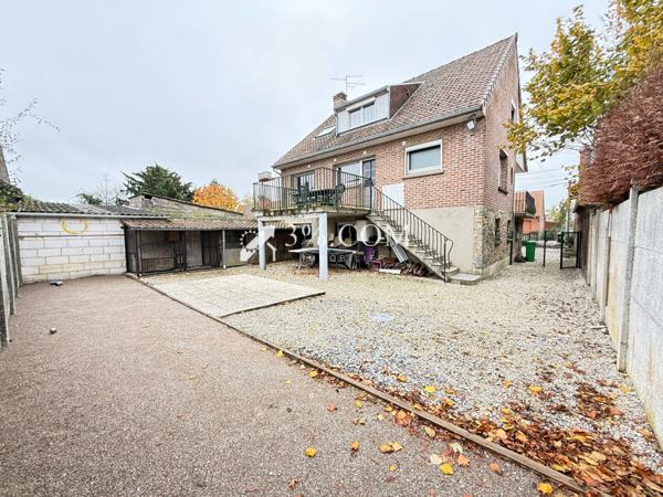 Maison 5 pièce(s) 4 chambre(s) 120 m²