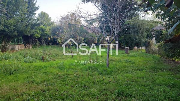 Terrain 830 m² proche du centre de Lavaur