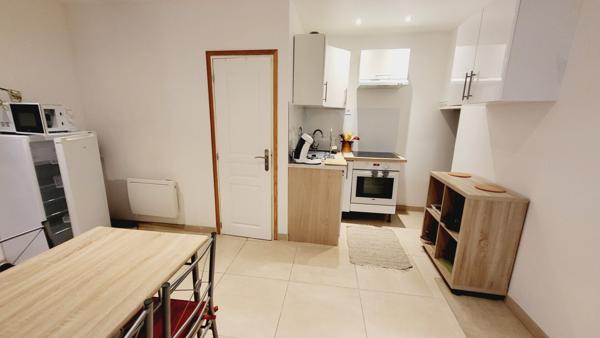 APPARTEMENT 1 CHAMBRE MEUBLE CENTRE VILLE CARCASSONNE