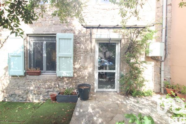 House for sale 4 rooms 75 m² Saint-Affrique