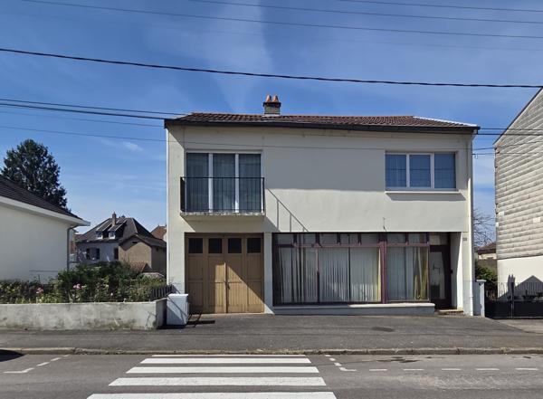 Bouzonville (57320) Maison de ville 130 m² 5 pièces avec jardin et local