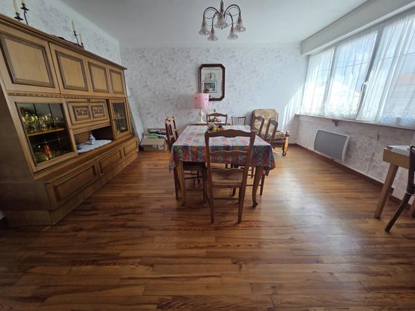 Bouzonville (57320) Maison de ville 130 m² 5 pièces avec jardin et local