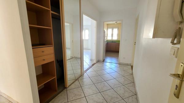 LUCE QUARTIER BECASSE - APPARTEMENT 73.55 m² - ASCENSEUR - BALCON - CAVE ET PARKING