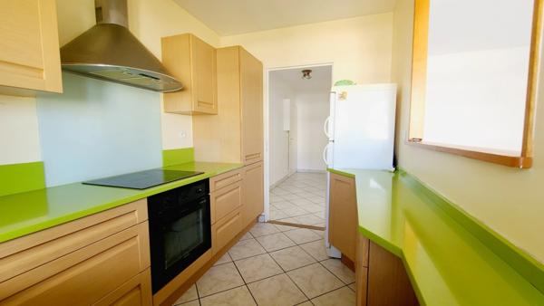 LUCE QUARTIER BECASSE - APPARTEMENT 73.55 m² - ASCENSEUR - BALCON - CAVE ET PARKING