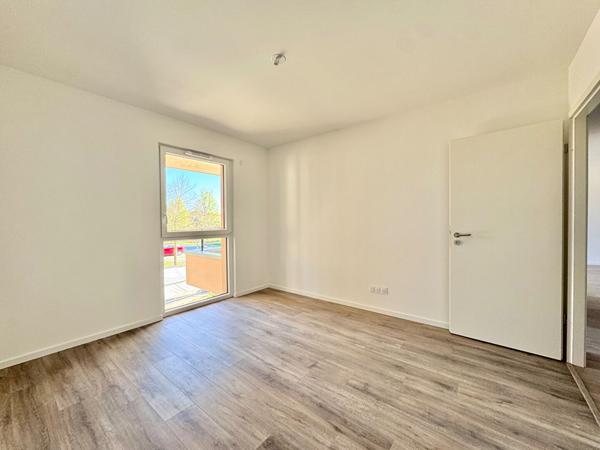 T3 flambant neuf avec sa terrasse de 10m² + 2 parkings extérieurs