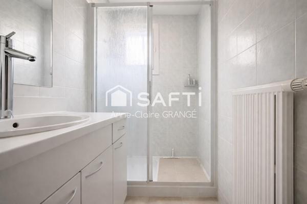 À 5 min à pied des commerces, au calme, avec sous-sol complet et jardin : une maison prête à vivre à Sillé-le-Guillaume !