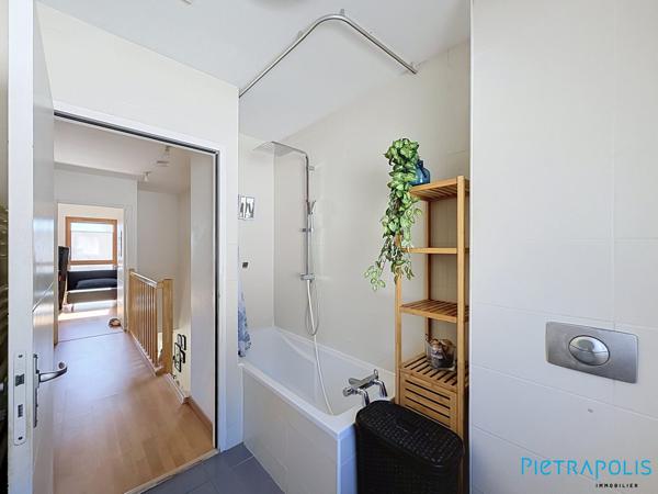 Maison familiale 4 pièces avec jardin