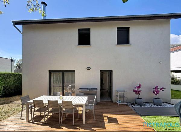Maison familiale 4 pièces avec jardin