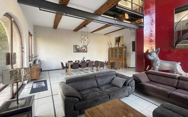 Maison à vendre    5 pièces •  Paulhan