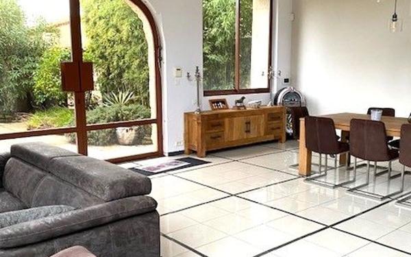 Maison à vendre    5 pièces •  Paulhan