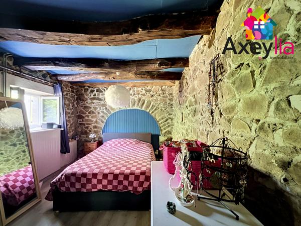 Lamure-sur-Azergues (69870) A VENDRE - LAMURE-SUR- AZERGUE - MAISON FAMILIALE