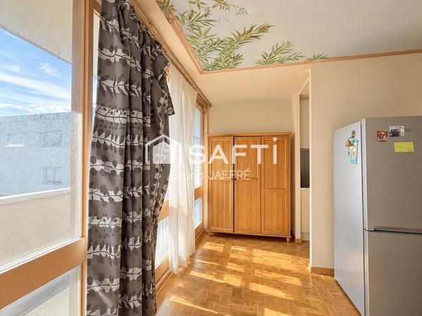 75015, RUE DES ENTREPRENEURS – 2 PIÈCES LUMINEUX AVEC BALCON ET VUE DÉGAGÉE