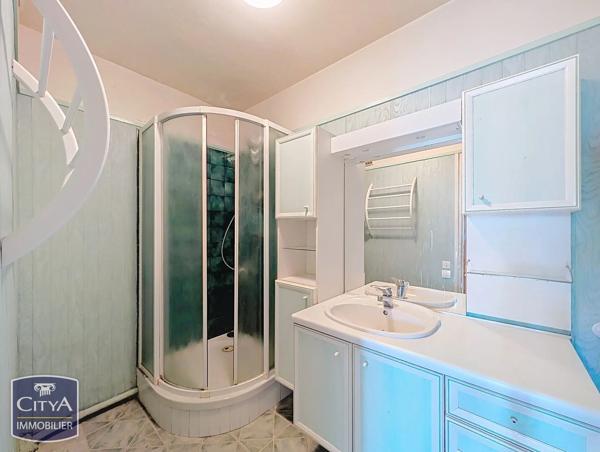 Appartement à vendre 4 pièces 97m² Chambéry (73000)