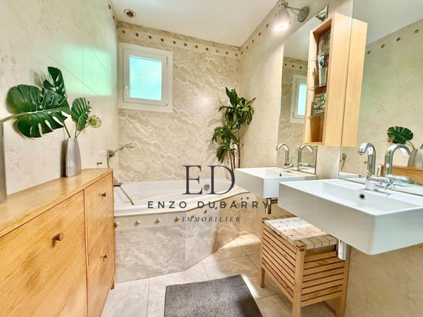 Maison 9 pièces - 301 m² Bien prestige