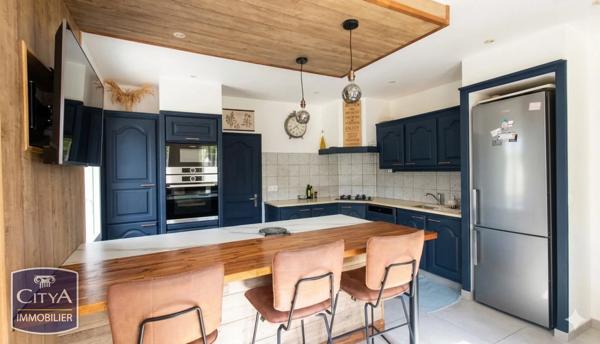 Maison à vendre 5 pièces 165.89m² Fréjus (83600)