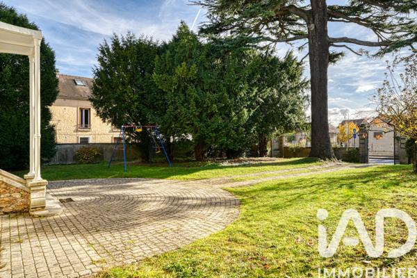 Maison à vendre 6 pièces 134 m² Saint-Leu-la-Forêt