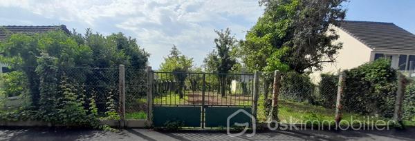 Terrain de 1 046 m²