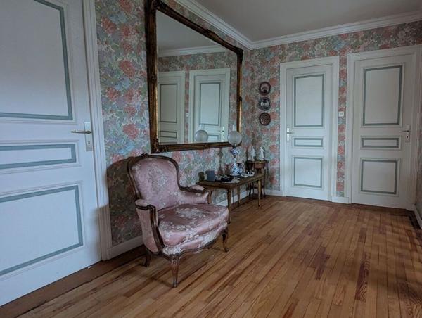 À vendre à Morlaix : Maison de caractère avec local commercial ! Proximité immédiate de l'hôpital