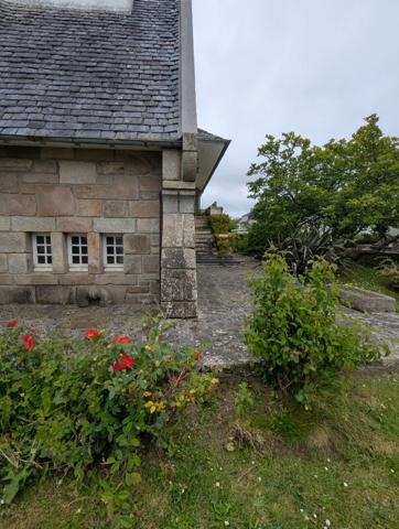 À vendre à Morlaix : Maison de caractère avec local commercial ! Proximité immédiate de l'hôpital