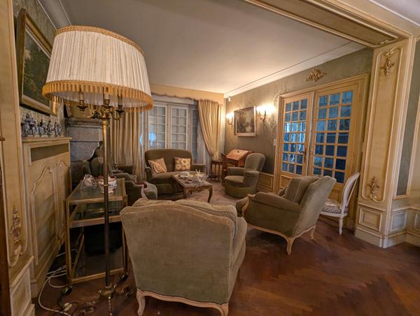 À vendre à Morlaix : Maison de caractère avec local commercial ! Proximité immédiate de l'hôpital