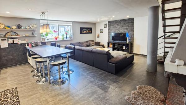 À vendre  Appartement triplex  136m2 au sol autonome énergétiquement à Oberhoffen-sur-Moder, au coeur du village