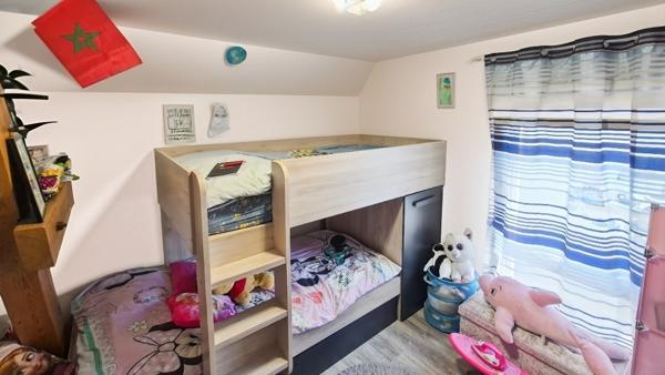 À vendre  Appartement triplex  136m2 au sol autonome énergétiquement à Oberhoffen-sur-Moder, au coeur du village