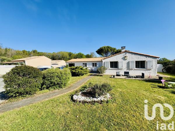 Maison 4 pièces de 142 m² à Médis (17600)