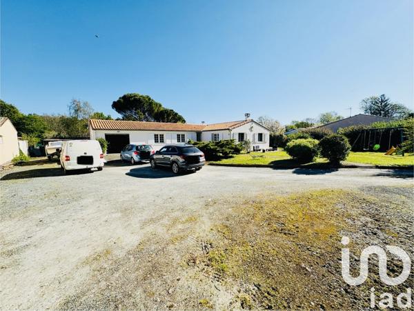 Maison 4 pièces de 142 m² à Médis (17600)