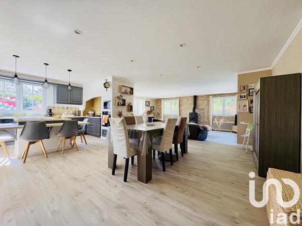 Maison 4 pièces de 142 m² à Médis (17600)