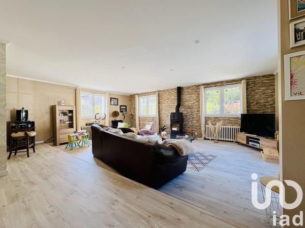 Maison 4 pièces de 142 m² à Médis (17600)