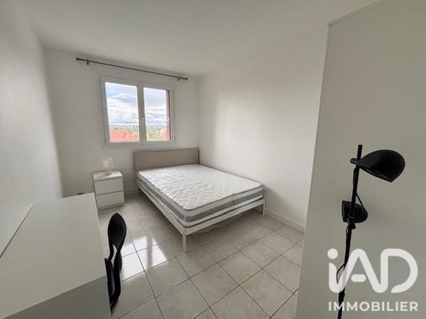 Location appartement 5 pièces 11 m² Orly
