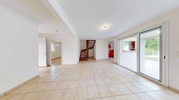 Maison F4 avec vue & calme à Ducos, quartier Syndic