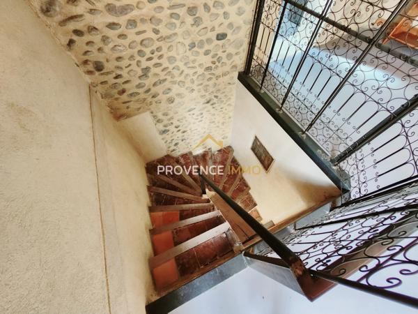 Oraison (04700) EXCLUSIVITE ORAISON !!! DUPLEX de 170 m2 avec grand garage de 75 m2 et local à louer