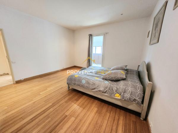 Oraison (04700) EXCLUSIVITE ORAISON !!! DUPLEX de 170 m2 avec grand garage de 75 m2 et local à louer