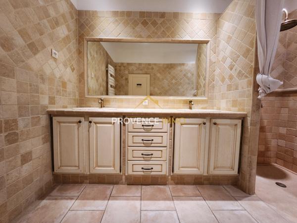 Oraison (04700) EXCLUSIVITE ORAISON !!! DUPLEX de 170 m2 avec grand garage de 75 m2 et local à louer