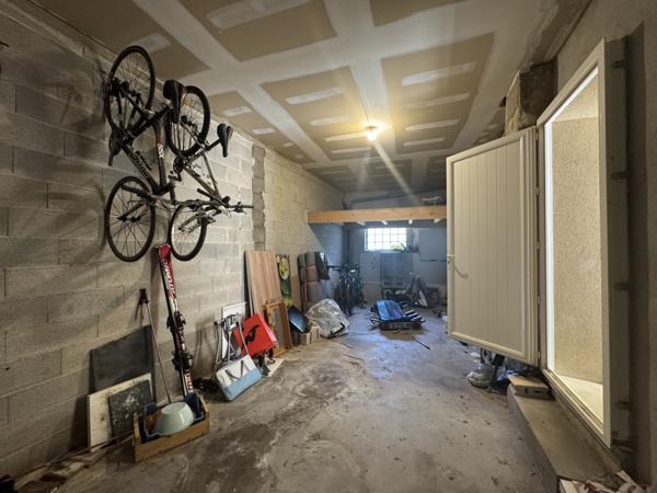 Chateau gombert (13013) Rare à Château Gombert : Charmant T3 de 69 m² avec jardin, terrasses et grand garage.