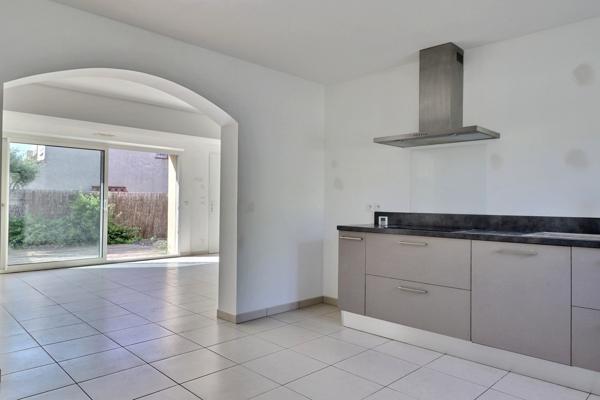 Chateau gombert (13013) Rare à Château Gombert : Charmant T3 de 69 m² avec jardin, terrasses et grand garage.