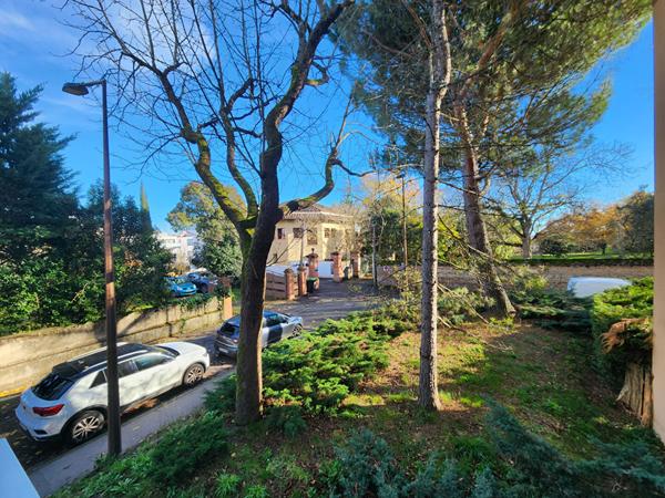 Appartement 2 pièces à Toulouse 31400 - terrasse, cave, parking