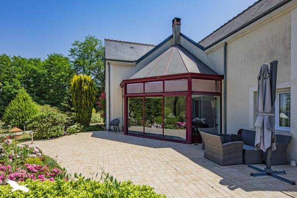 Maison à vendre 585 000 € Nazelles-Négron 7 p 220 m² DPE C