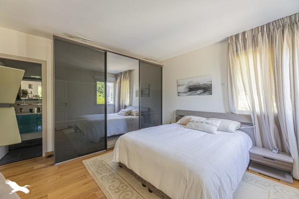 Maison à vendre 585 000 € Nazelles-Négron 7 p 220 m² DPE C