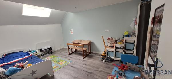 Maison 4 pièce(s) 3 chambre(s) 126 m²