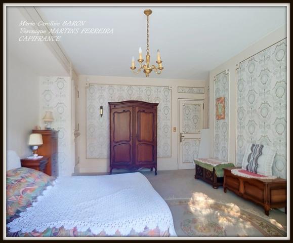 Maison sur sous-sol, 6 chambres, 3 garages, SAINT FLORENT SUR CHER (18)