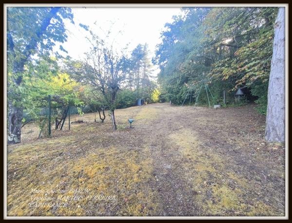Maison sur sous-sol, 6 chambres, 3 garages, SAINT FLORENT SUR CHER (18)