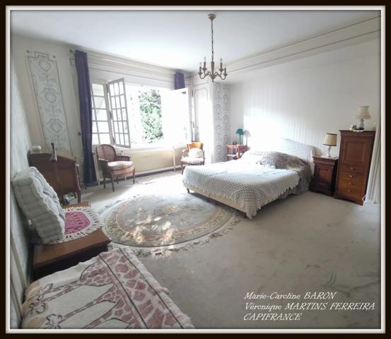 Maison sur sous-sol, 6 chambres, 3 garages, SAINT FLORENT SUR CHER (18)