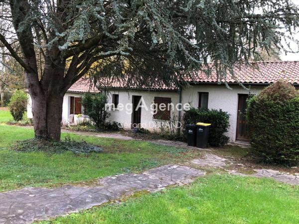 Immeuble à LA ROCHE-POSAY, 86270 - 205m²