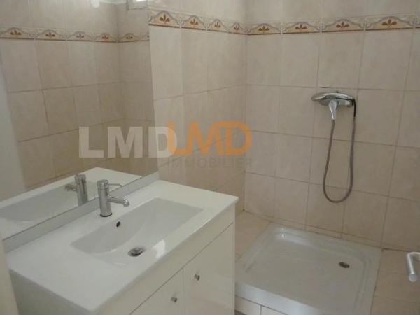 Beau T3 résidence Cavaillon