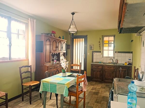 Maison isolée en pleine campagne 70 000 € H.A.I.*